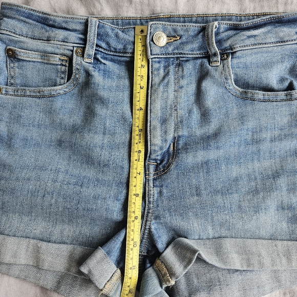 American Eagle High rise super stretchy shorts - Picture 7 of 7